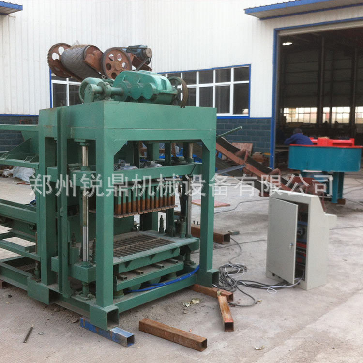 厂家批发 小型 水泥空心砌块砖机 水泥砌块机 免烧空心砖机设备