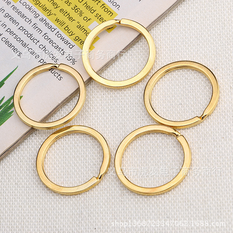 Multicolor Keychain Ring Creative Copper Key Ring Flat Ring Aperture Men and Women Car Keychain Accessories Single