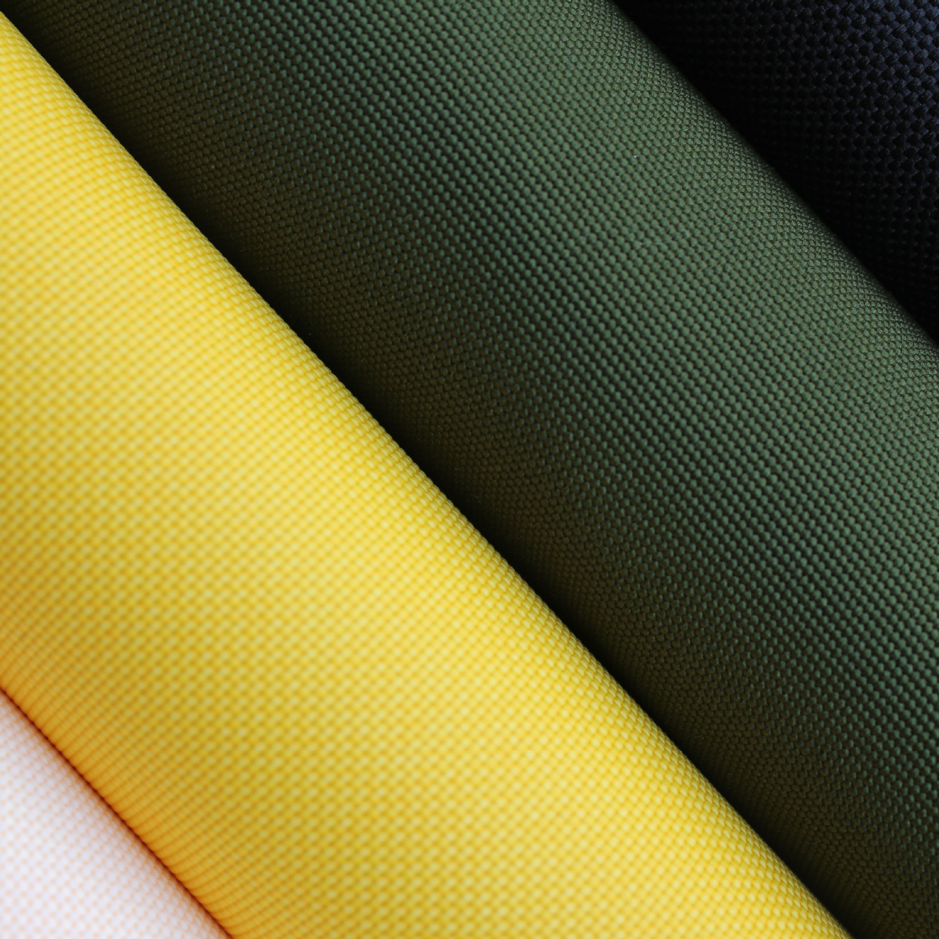 广州布料牛津布1200D*1200D布料平纹箱包面料 厂家批发耐磨