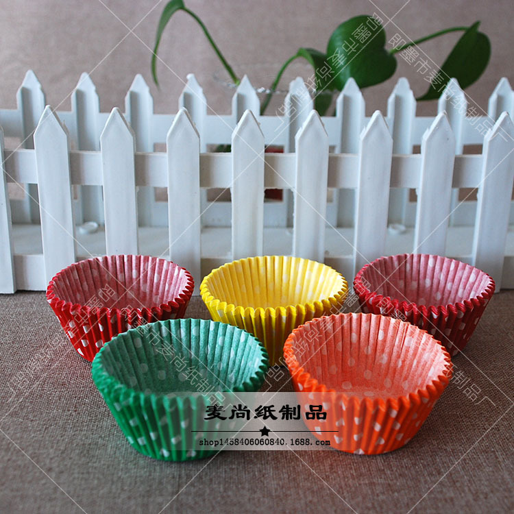 Taza de papel para hornear Fondo 5cm Pastel redondo medio taza de papel pastel desechable taza de papel Cupcake pan taza de papel