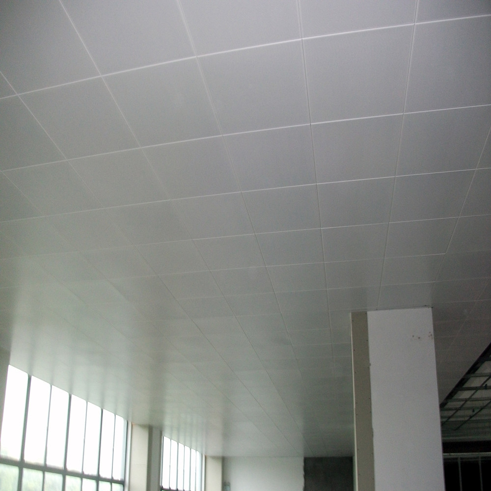 长期承接300*300 600*600铝扣板吊顶工程材料批发工程安装