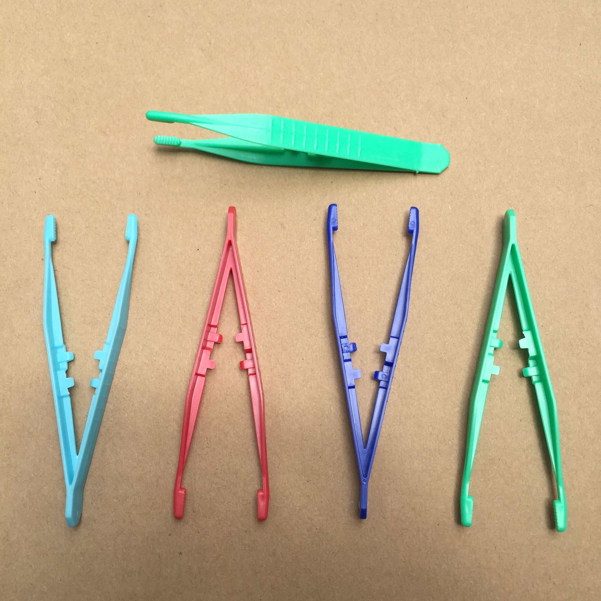 11cm*2.5cm PS 塑料镊子批发 塑料 急救包配件