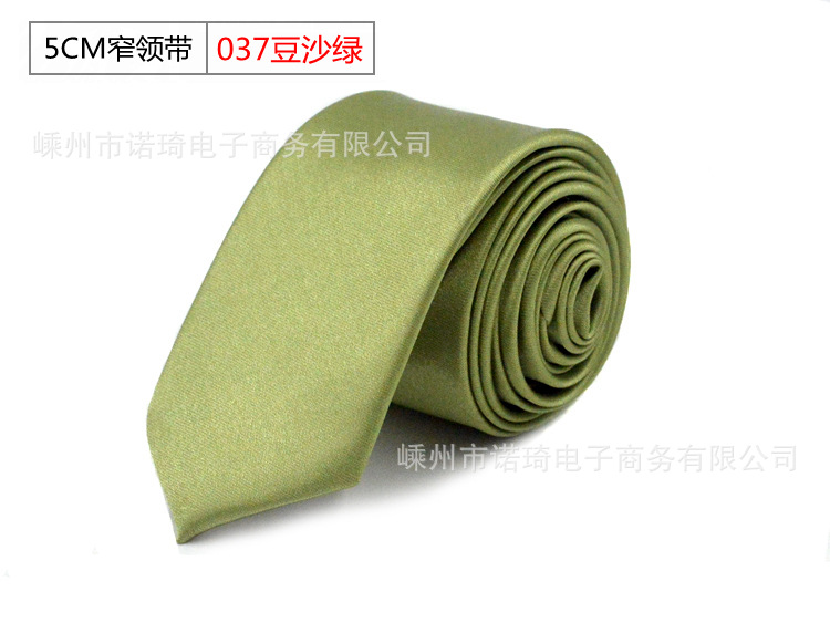 Corbata de los hombres en stock 5cm estilo coreano color sólido lazo estrecho negocio casual grupo corbata fábrica al por mayor