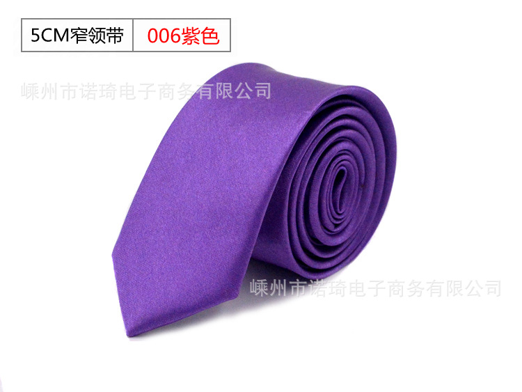 Corbata de los hombres en stock 5cm estilo coreano color sólido lazo estrecho negocio casual grupo corbata fábrica al por mayor