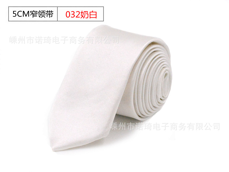 Corbata de los hombres en stock 5cm estilo coreano color sólido lazo estrecho negocio casual grupo corbata fábrica al por mayor