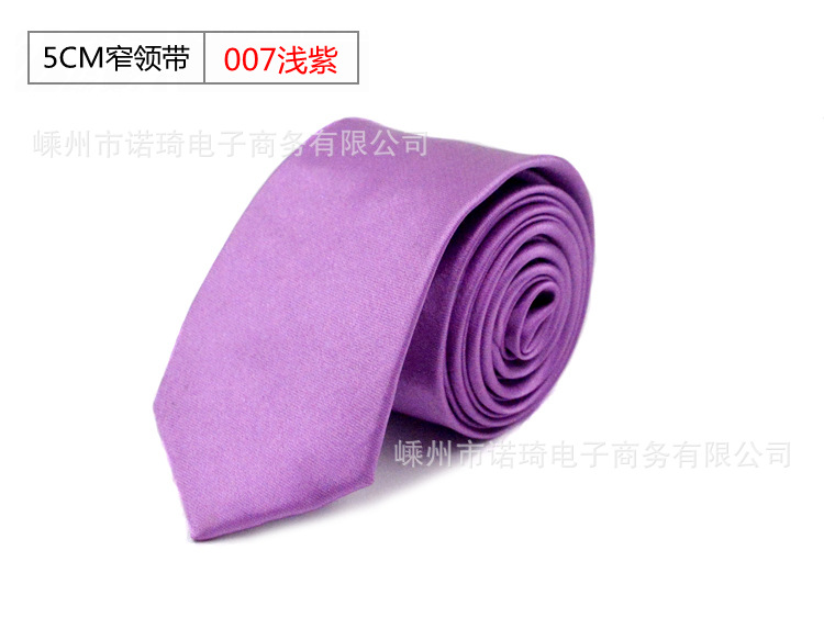 Corbata de los hombres en stock 5cm estilo coreano color sólido lazo estrecho negocio casual grupo corbata fábrica al por mayor