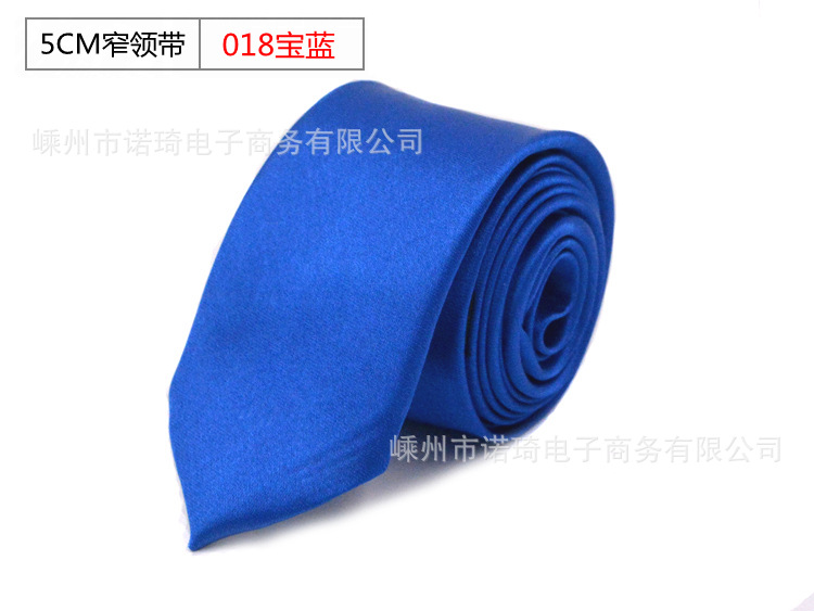 Corbata de los hombres en stock 5cm estilo coreano color sólido lazo estrecho negocio casual grupo corbata fábrica al por mayor
