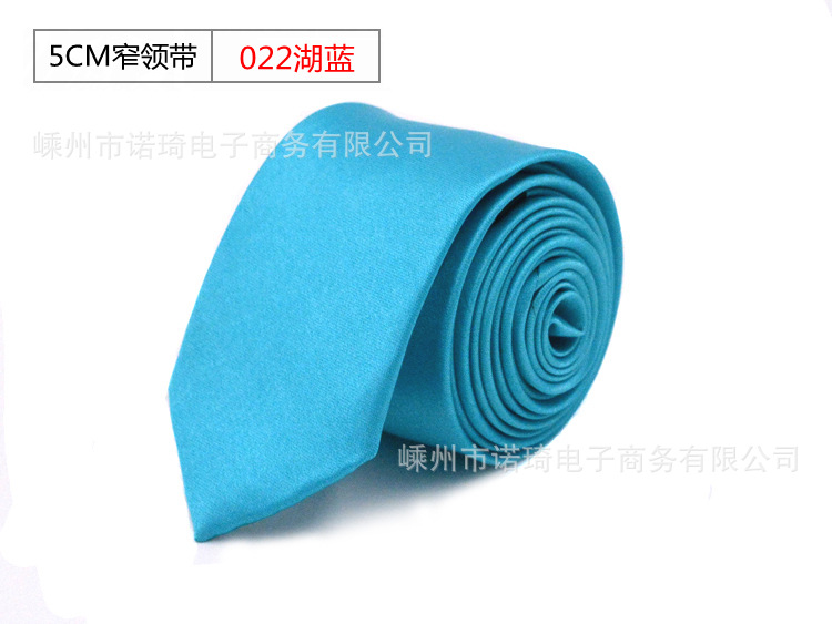 Corbata de los hombres en stock 5cm estilo coreano color sólido lazo estrecho negocio casual grupo corbata fábrica al por mayor