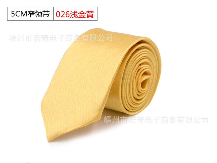 Corbata de los hombres en stock 5cm estilo coreano color sólido lazo estrecho negocio casual grupo corbata fábrica al por mayor