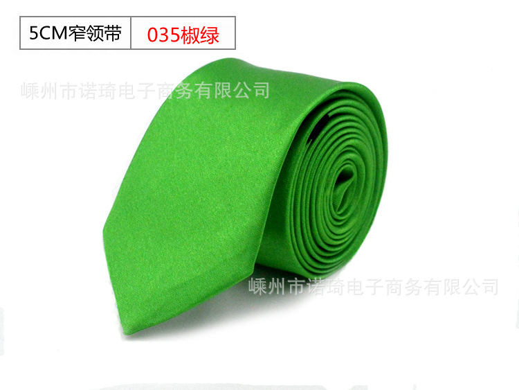 Corbata de los hombres en stock 5cm estilo coreano color sólido lazo estrecho negocio casual grupo corbata fábrica al por mayor