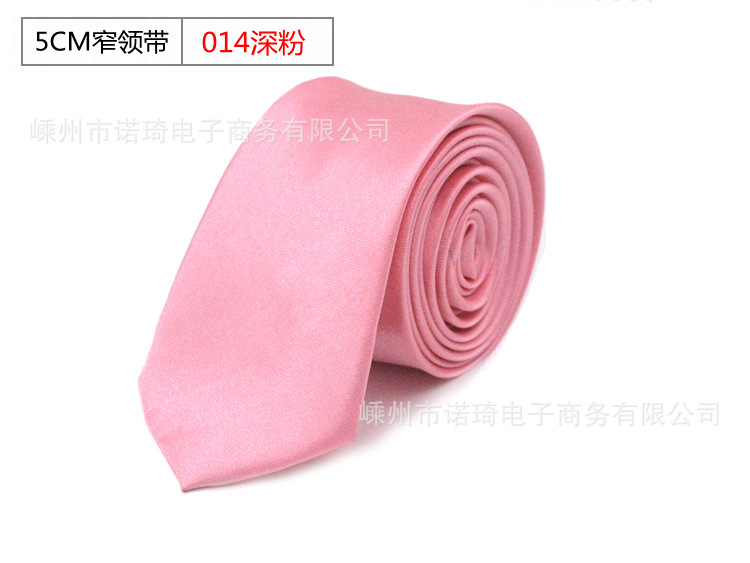 Corbata de los hombres en stock 5cm estilo coreano color sólido lazo estrecho negocio casual grupo corbata fábrica al por mayor