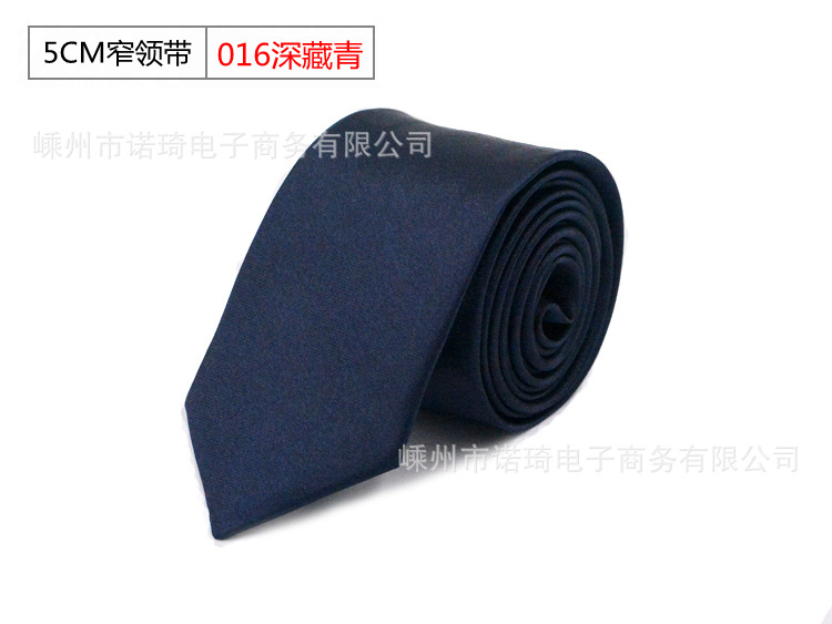 Corbata de los hombres en stock 5cm estilo coreano color sólido lazo estrecho negocio casual grupo corbata fábrica al por mayor