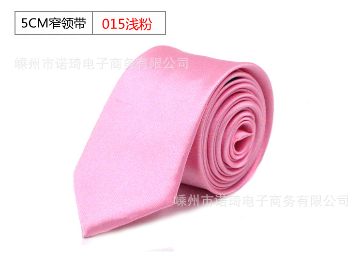 Corbata de los hombres en stock 5cm estilo coreano color sólido lazo estrecho negocio casual grupo corbata fábrica al por mayor