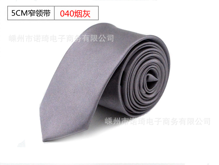 Corbata de los hombres en stock 5cm estilo coreano color sólido lazo estrecho negocio casual grupo corbata fábrica al por mayor