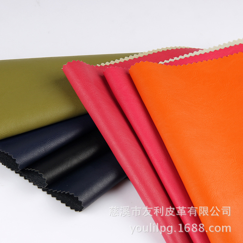 供应批发 PU人造革 服装人造革面料 批发