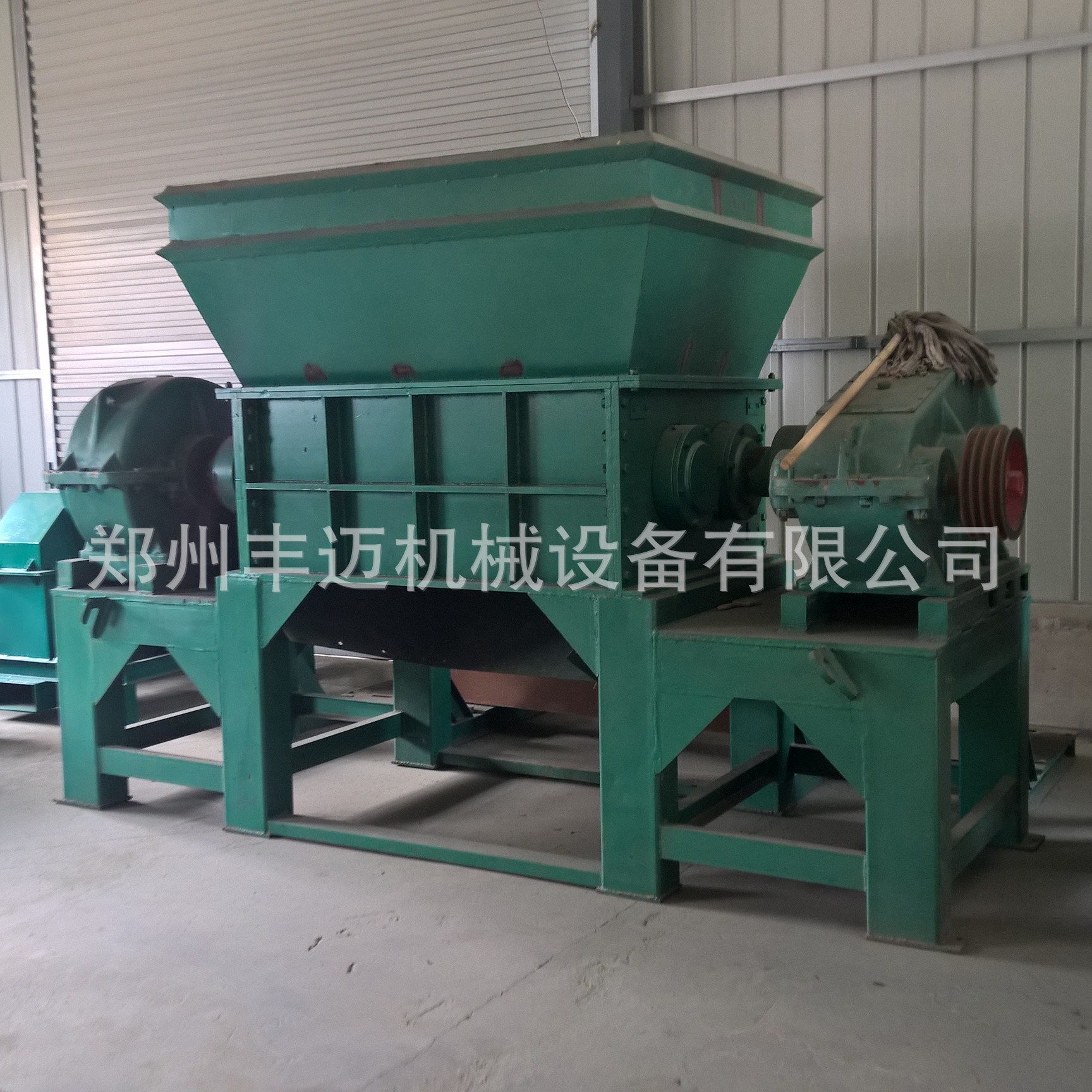 大进料口废旧橡胶撕碎机 800型双轴模板粉碎机 轮胎铁皮撕碎机
