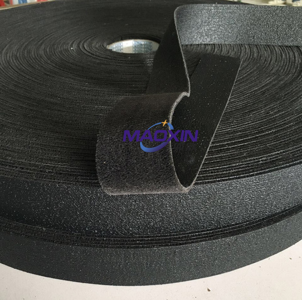 拉幅定型机/经编机黑绒包辊布  卯欣黑绒糙面带  黑绒防滑带