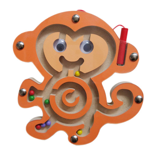 Labyrinth, monkey