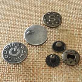 刻字英文圆形金属四合扣批发 服饰铜制急纽有孔双圈四合扣 合金扣