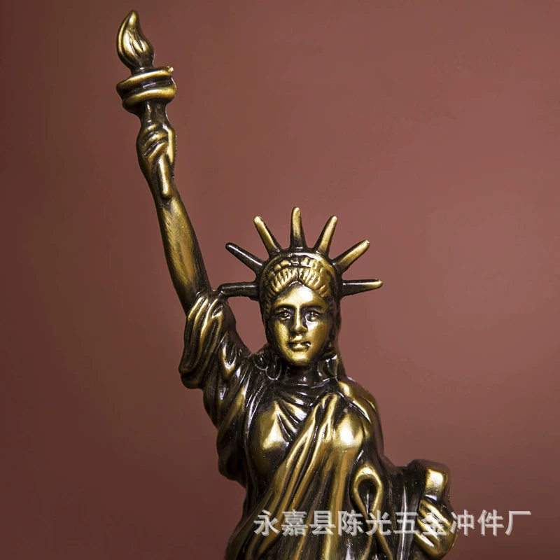 Creative home office bar porch craftsmanship Liberty goddess boutique decoration tour souvenir