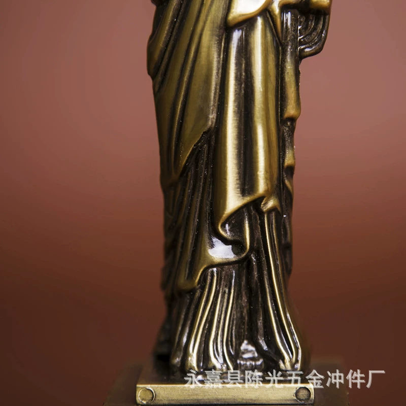 Creative home office bar porch craftsmanship Liberty goddess boutique decoration tour souvenir