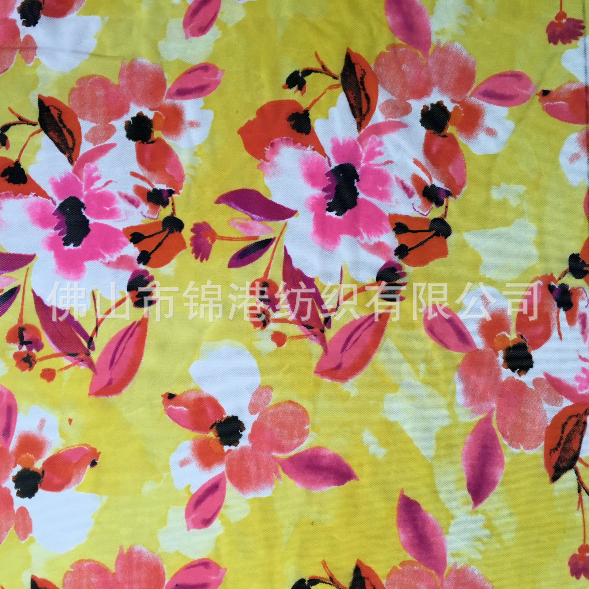 厂价供应轻薄弹力网眼印花布 针织网布 时装束身衣泳衣面料