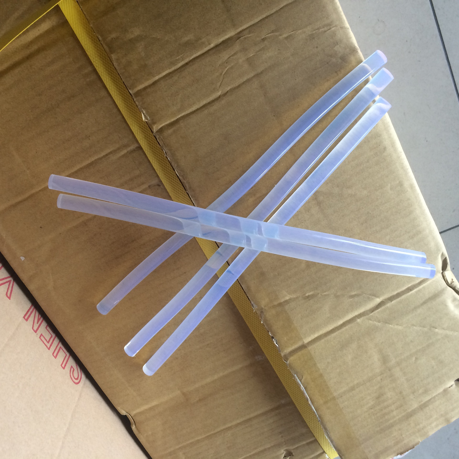 240*11规格大热熔胶枪透明热熔胶棒胶枪批发价格