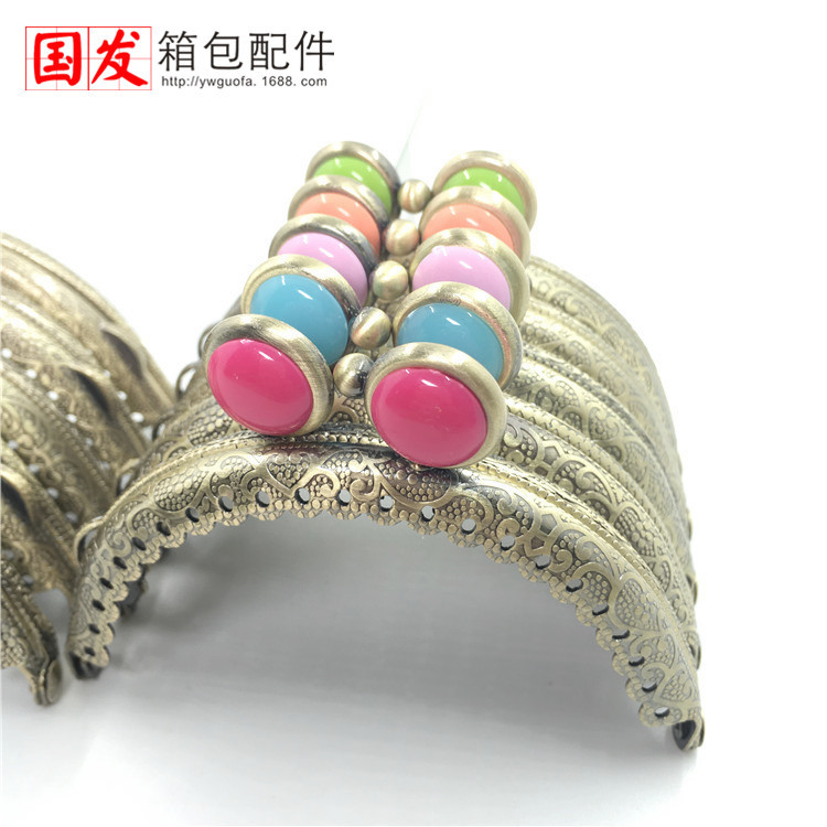 8.5Cm semicircular encaje en relieve ojos caramelo oro bronce 10 colores opcionales 0169 - GT