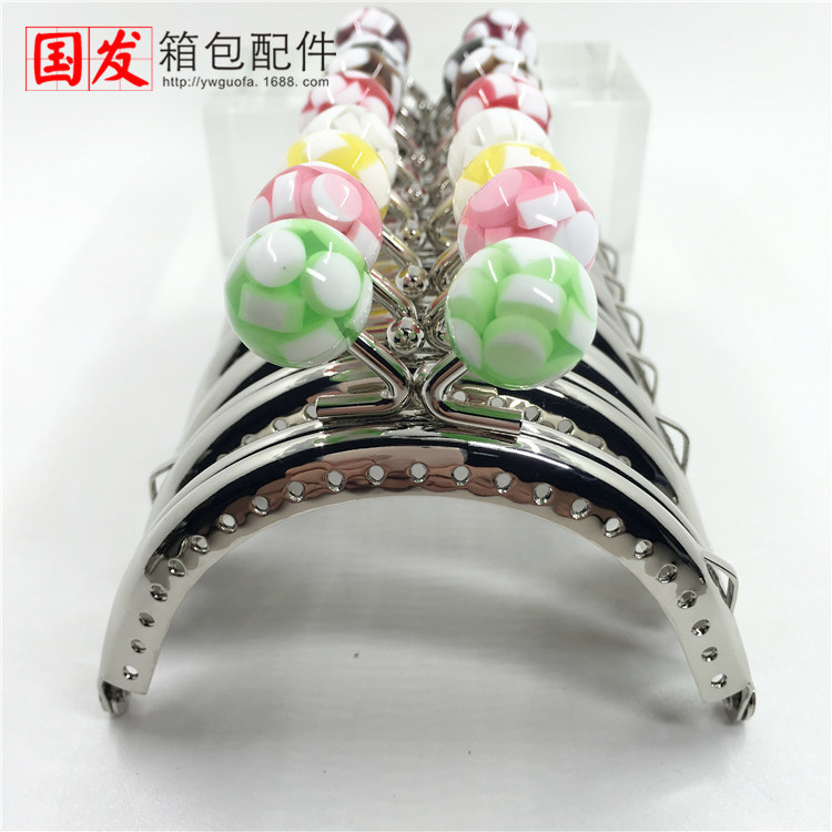 No en stock: 8.5CM semicircular gelatina lisa cabeza de caramelo oro plateado    0183 - ys