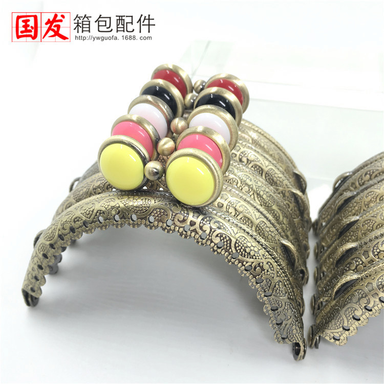 8.5Cm semicircular encaje en relieve ojos caramelo oro bronce 10 colores opcionales 0169 - GT