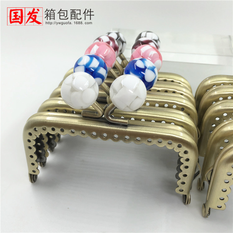 Productos disponibles: 8.5CM cuadrado de encaje liso gelatina de caramelo cabeza de oro bronce 0193 - GT