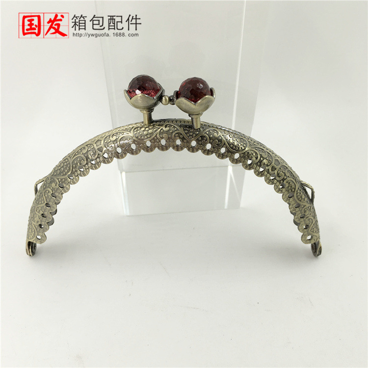 10,5 cm semicircular encaje en relieve cabeza de loto coral oro bronce 10 colores opcionales 0167 - GT