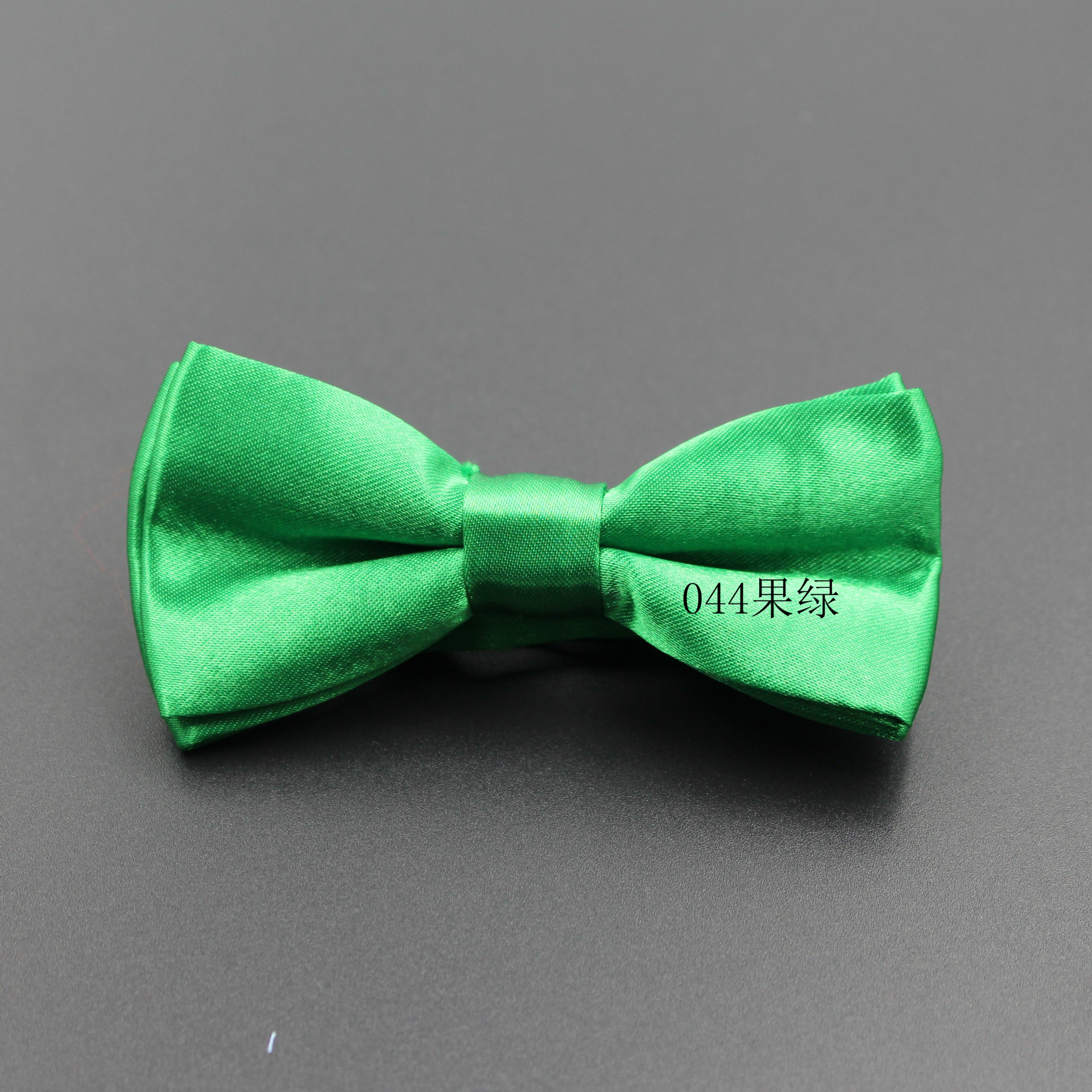 044 fruit green