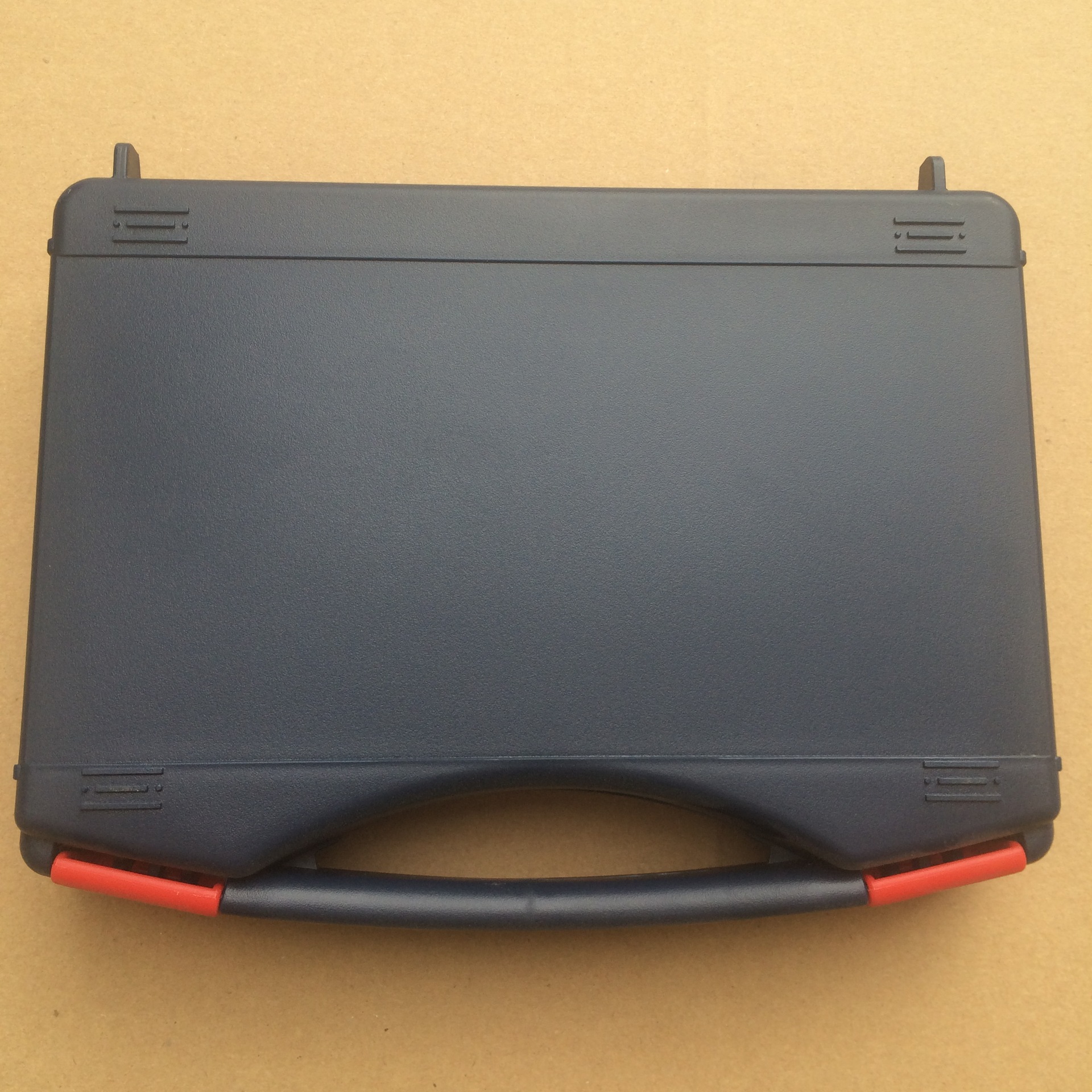 厂家直销注塑工具箱、汽修工具箱、pp盒