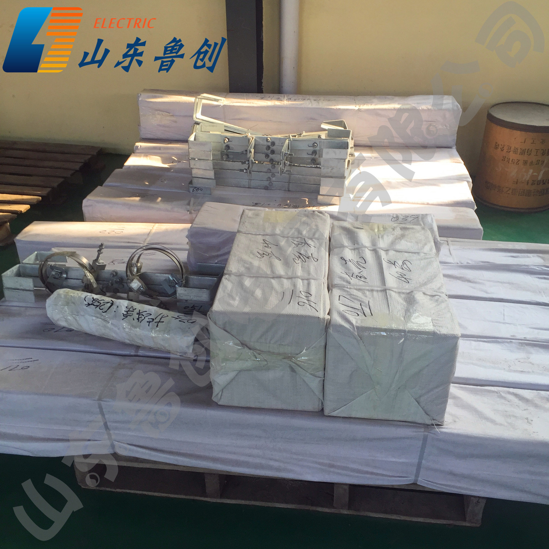 山东鲁创  耐张金具含连接件内外丝接地线单套全套 出售