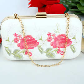 晚装包外贸纯手工刺绣包宴会手拿包钻批发新款奢华镶钻晚宴包日韩