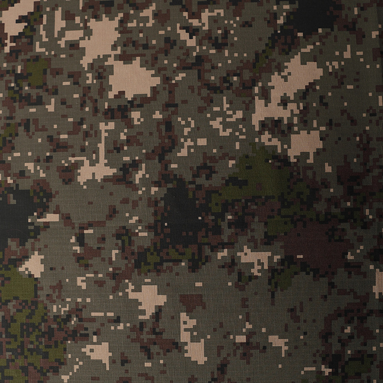 厂家直供涤棉混纺防泼水防撕裂韩国数码格子迷彩布现货批发