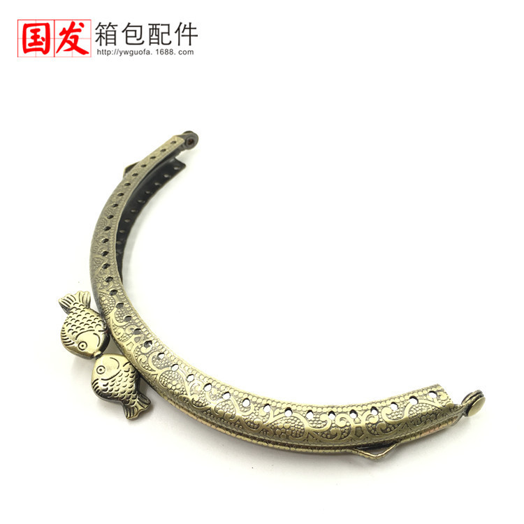 Nuevo: 8.5CM, 10.5CM, 12.5CM semicircular pez pequeño oro oro oro oro cabeza de pez oro