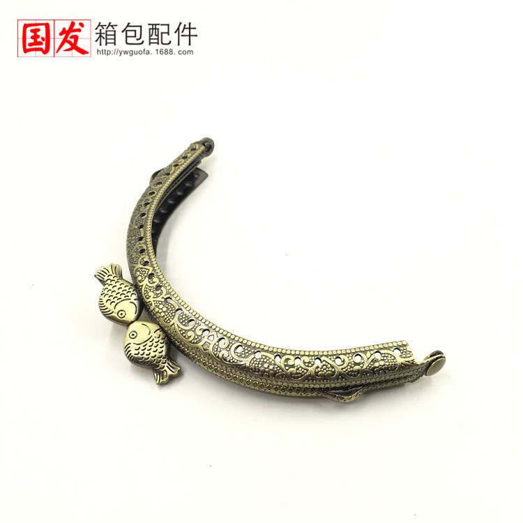 Nuevo: 8.5CM, 10.5CM, 12.5CM semicircular pez pequeño oro oro oro oro cabeza de pez oro