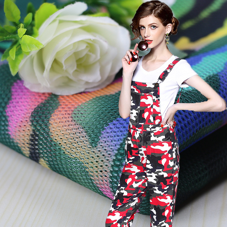 厂家直销 网眼三明治米彩印花面料 服装家纺箱包鞋料批发