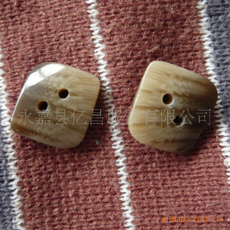 树脂菱型异型四方扣 环保树脂扣 花纹钮厂家