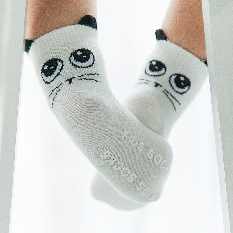 Nueva Corea del Sur orejas tridimensionales de dibujos animados bebé calcetines bebé antideslizante todos los calcetines de los niños algodón 0-1 años estilo de liquidación