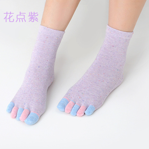 Venta directa de fábrica calcetines de algodón de color para mujer primavera y otoño color Toe calcetines sudor-absorbente tubo corto media pantorrilla estilo coreano calcetines de punta