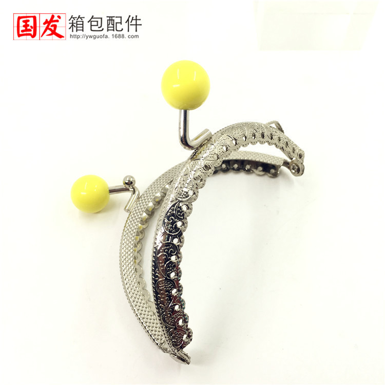 Oferta especial 23 agujeros binaural 8,5 CM semicircular de encaje en relieve boca de caramelo oro [plata] cabeza de cuentas de 14MM