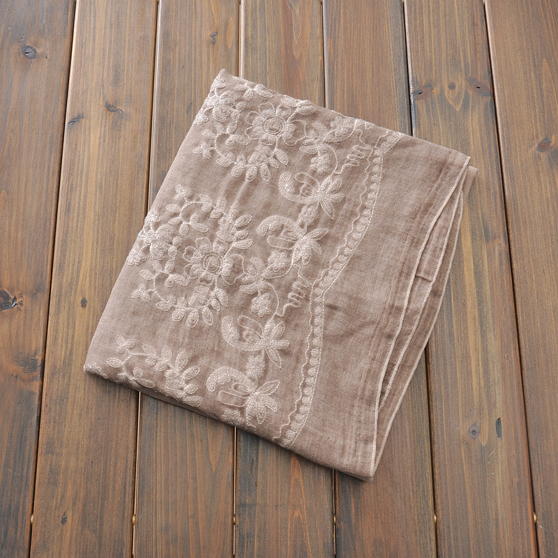 2023 nuevo retro de encaje bordado algodón y lino bufanda Yunnan fotografía viajes protector solar gran tamaño chal