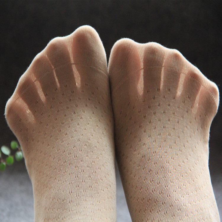 Stall Daily single mulberry silk women's socks wholesale silk hollow socks hot mid-calf socks mesh thin silk summer