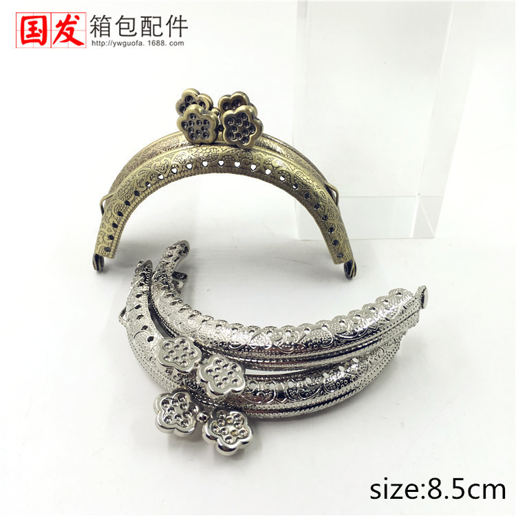 8.5CM semicircular en relieve ciruela cabeza oro bronce, plata