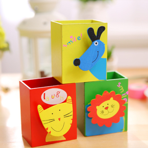 BT005 Korean creative stationery with note holder wooden cute painted animal pen holder T