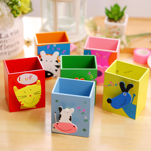 BT005 Korean creative stationery with note holder wooden cute painted animal pen holder T