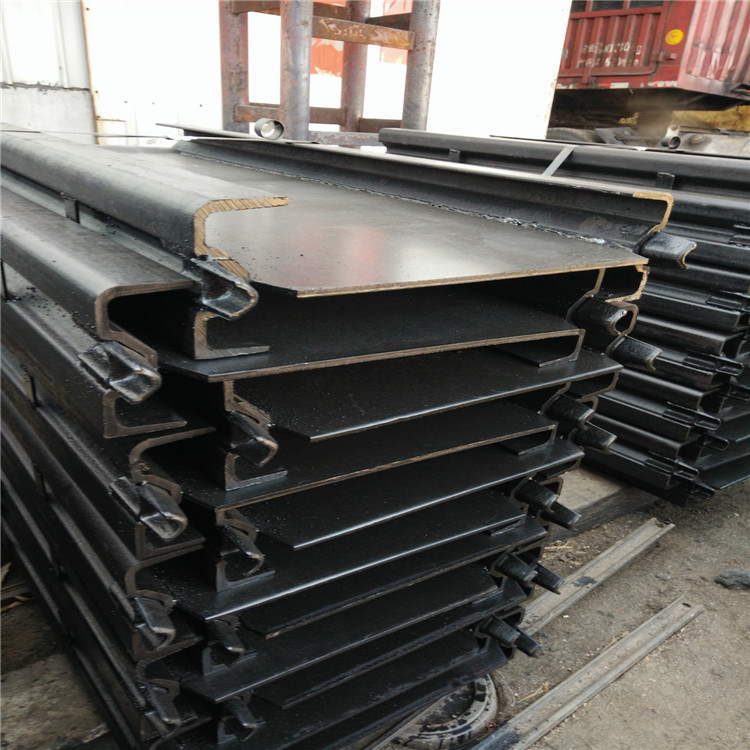 30T40T矿用刮板输送机优质矿用中部槽  刮板机配件中部槽高效